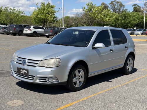 Volkswagen Golf 1.6 Advance