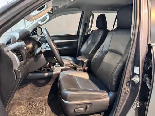 Toyota Hilux Pick-up 2.8 Cd Srx 204cv 4x4 At · Foto 9
