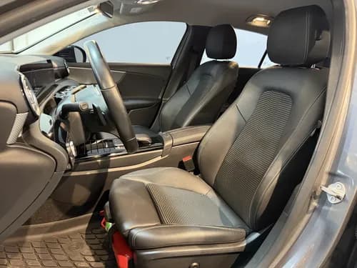 Mercedes-benz Clase A 1.3 A200 163cv Progressive Hatch · Foto 10
