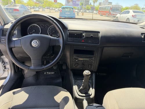 Volkswagen Golf 1.6 Advance · Foto 14