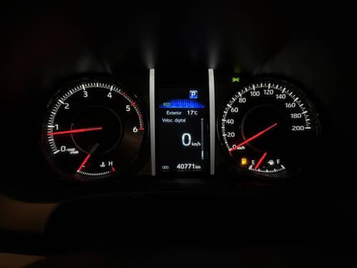 Toyota Sw4 2.8 Tdi Gr-s 4x4 7as 6at · Foto 14