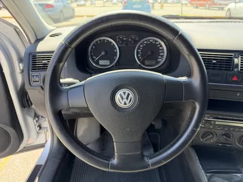 Volkswagen Golf 1.6 Advance · Foto 15